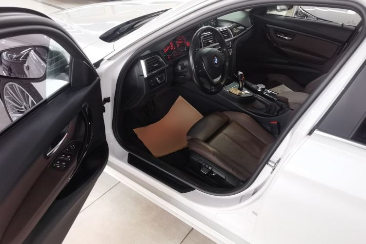 Used BMW 3 Series 2019 320Li Fashion Model
