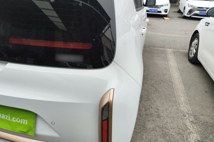 Used ORA White Cat 2022 Xiaoyue Mao Edition 360 km Luxury Model Lithium NMC