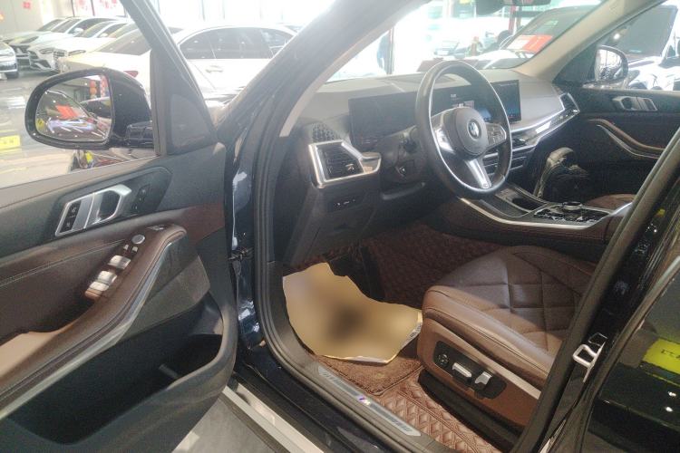 Used BMW X5 2023 xDrive 30Li M Sport Package
