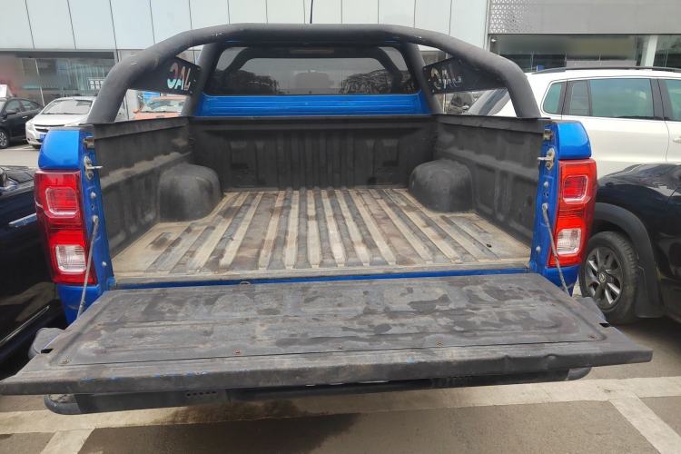 Used JAC T8 2019 2.0T Explorer Edition Two-Wheel Drive Prestige Trim with Standard Double Cabin HFC4DB2-1D