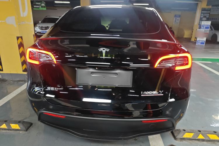 Used Tesla Model Y 2022 Performance High-Performance All-Wheel-Drive Version
