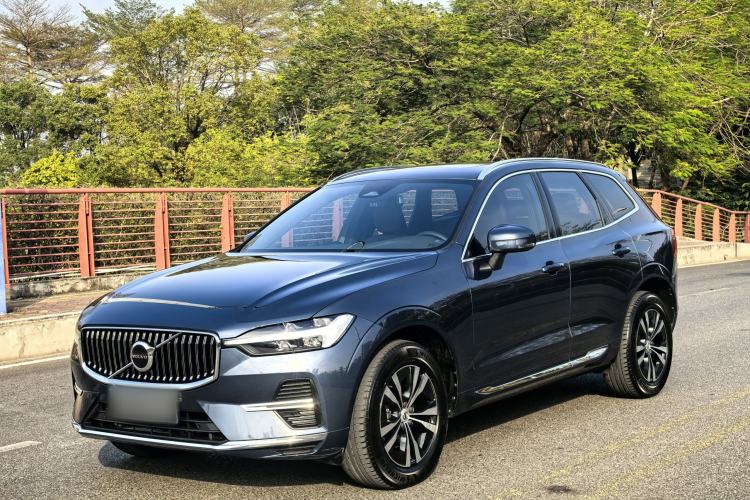 Used Volvo XC60 2023 B5 4x4 Smart Luxury Edition