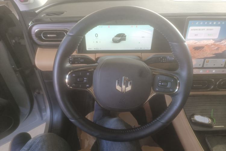 Used Leapmotor C11 2024 All-Electric 580 Luxury Edition
