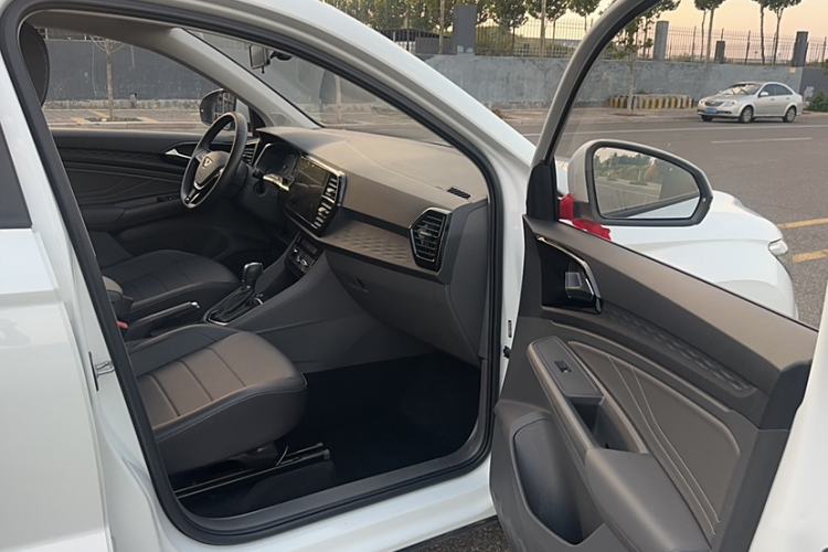 Used Jetta VS5 2019 280TSI Automatic Enjoyment Model
