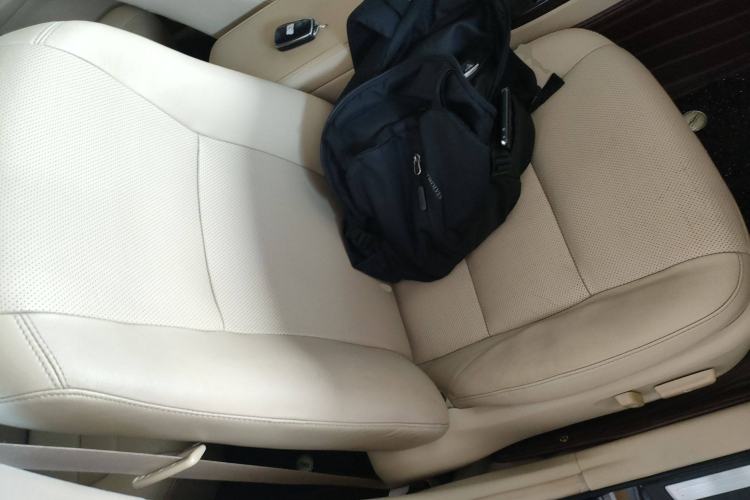 Used Toyota Camry 2015 2.0G Premier Edition
