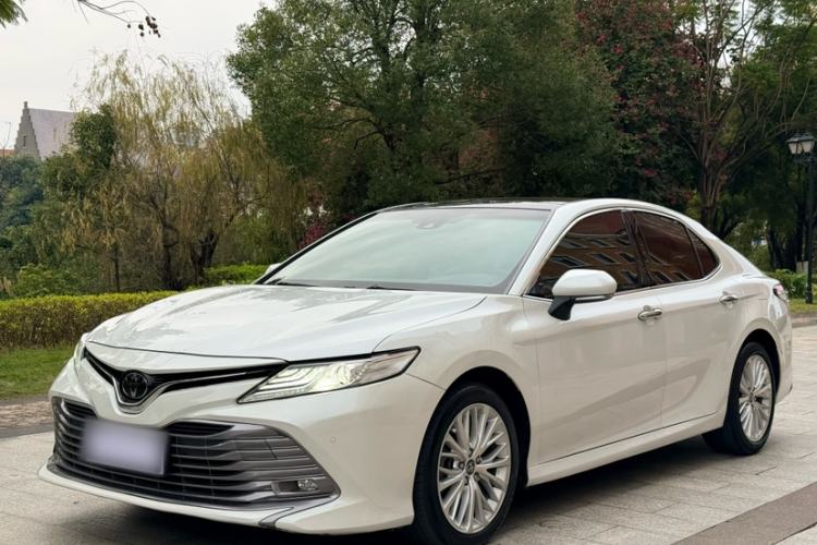 Used Toyota Camry 2019 2.5G Luxury Edition China VI Standard