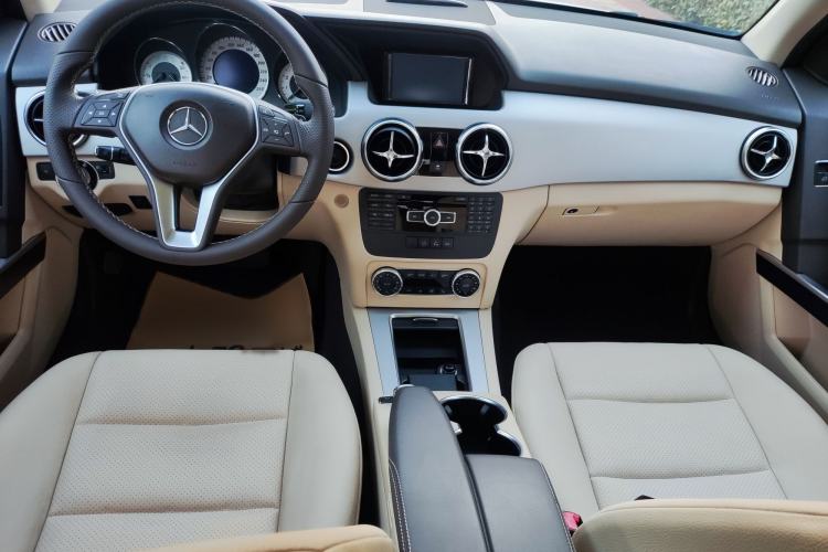 Used Mercedes-Benz GLK-Class 2014 GLK 260 4MATIC Dynamic Model