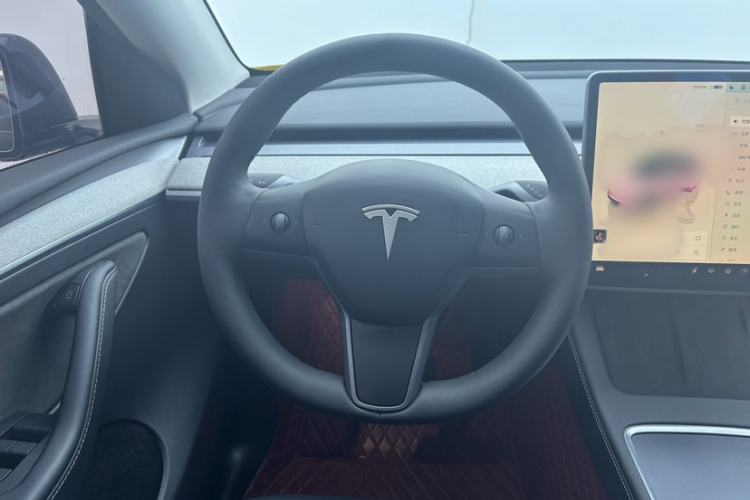 Used Tesla Model Y 2024 Rear-Wheel-Drive Version
