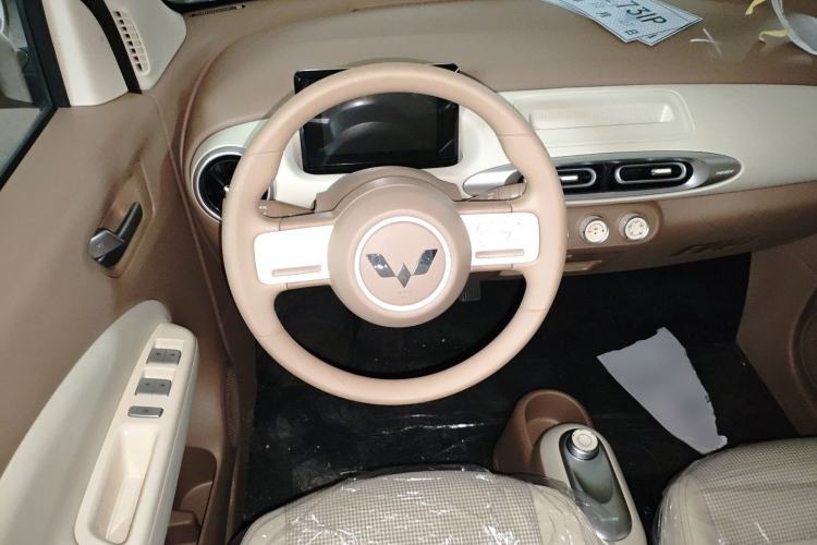 Used Wuling Hongguang MINIEV 2025 Four-Door Version Advanced Edition
