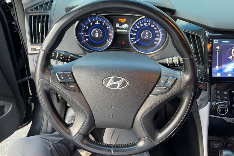 Used Hyundai Sonata 2013 2.0L Automatic Luxury Edition

