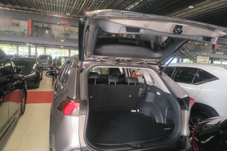 Used Toyota RAV4 2023 2.0L CVT Two-Wheel Drive Urban Edition
