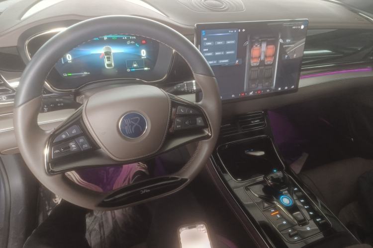 Used BYD Han 2024 DM-i Glory Edition 121KM Prestige Model
