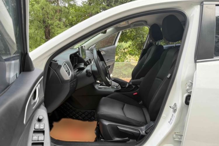 Used Mazda Mazda 3 Axela 2017 Sedan 1.5L Automatic Comfort Model Emission Standard China V