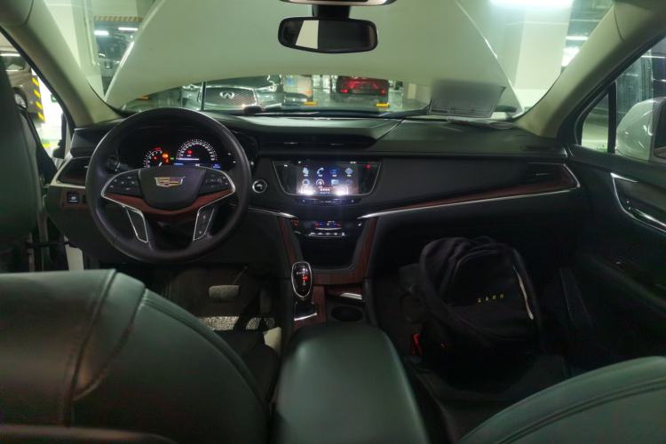 Used Cadillac XT5 2016 25T Luxury Model