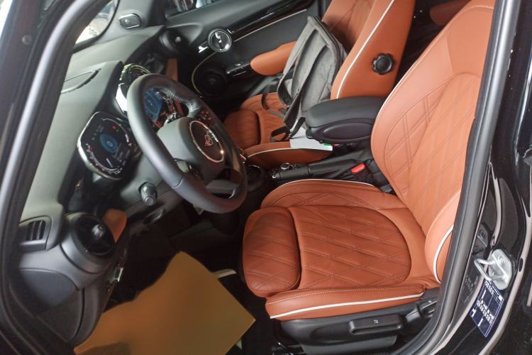 Used  MINI 2023 Facelift 2.0T COOPER S Artist Five-Door Edition