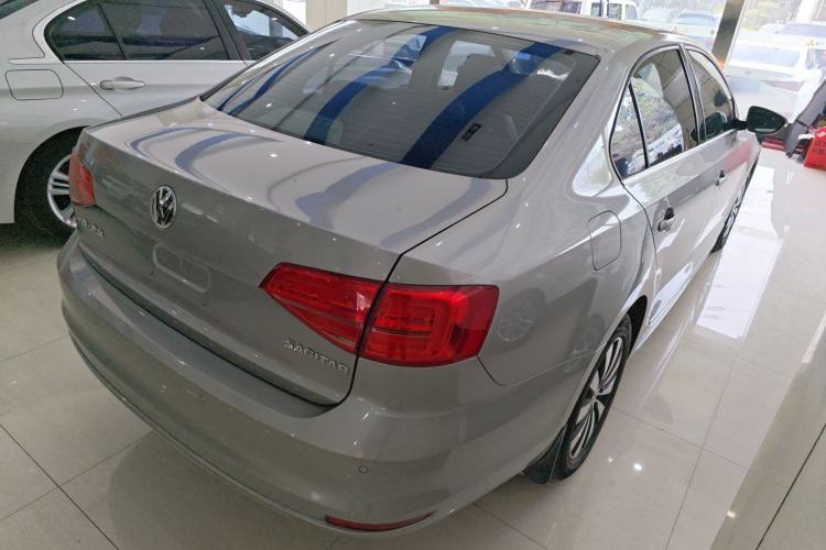 Used Volkswagen Sagitar 2017 180TSI Automatic Luxury Edition
