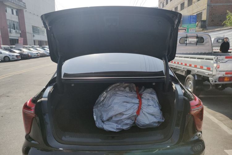 Used Hongqi H5 2024 2.0T Automatic Smart Connect Flagship Edition
