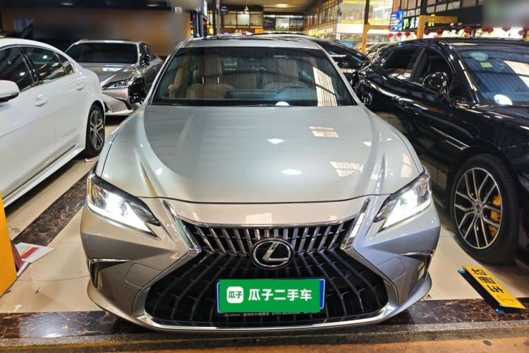 Used Lexus ES 2023 200 Excellence Edition
