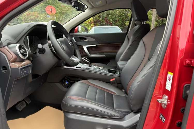 Used Wey VV5 2021 1.5T Two-Wheel Drive Smart Pioneer
