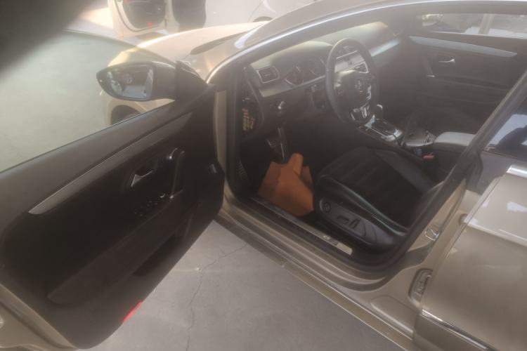 Used Volkswagen FAW-Volkswagen CC 2016 1.8TSI Luxury Model
