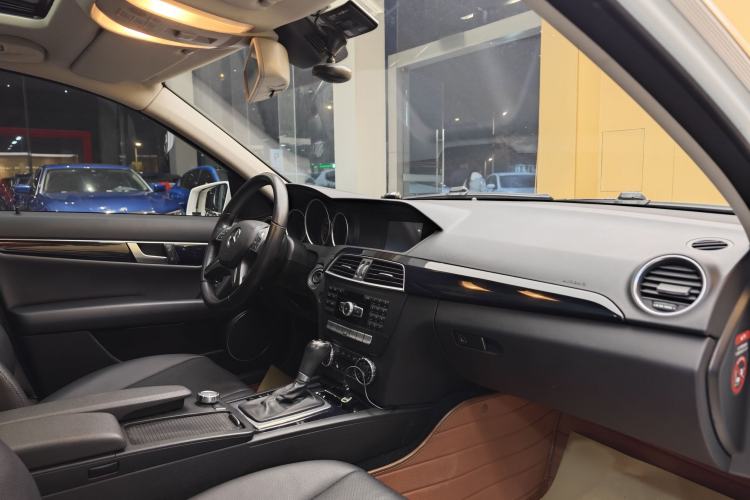 Used Mercedes-Benz C-Class 2013 C 180 Classic Grand Edition