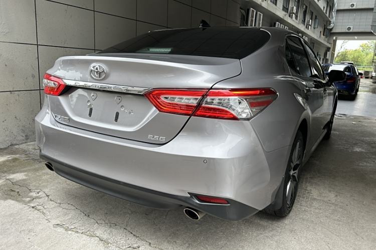 Used Toyota Camry 2021 2.5G Luxury Edition
