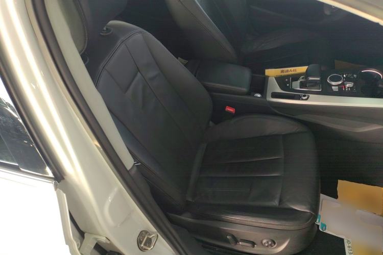 Used Audi A4L 2019 40 TFSI Fashion Edition China VI Emission Standard
