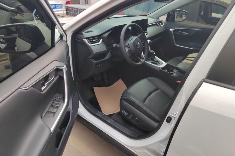 Used Toyota RAV4 2023 2.0L CVT Two-Wheel Drive Fashion Plus Edition