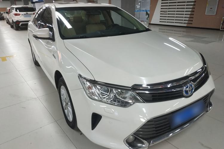 Used Toyota Camry 2015 Dual-Engine 2.5 HG Luxury Navigation Edition
