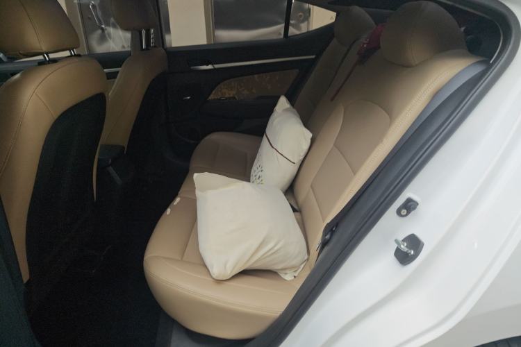 Used Hyundai Elantra (6th Generation / Lingdong) 2016 1.6L Automatic ZhiXuan · Luxury Version
