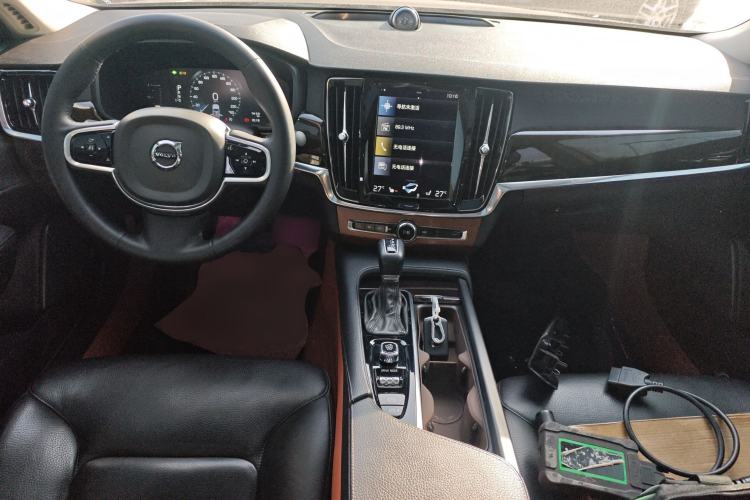 Used Volvo S90 2017 T4 Zhiyuan Edition
