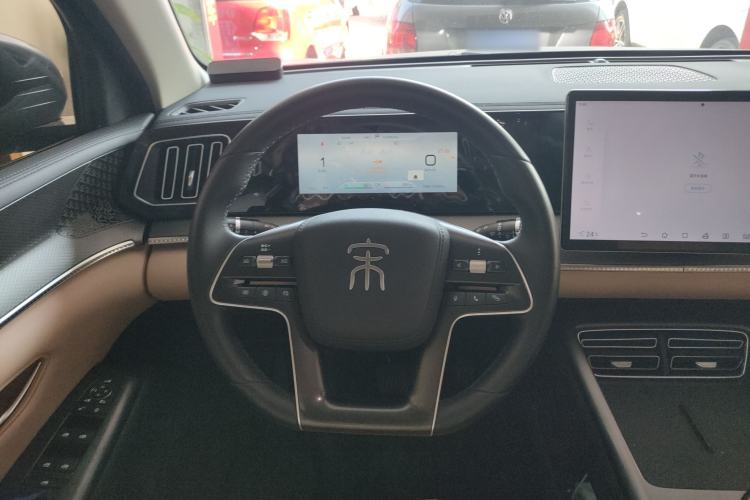 Used BYD Song Pro New Energy 2024 HONOR Edition DM-i 71KM Beyond Model
