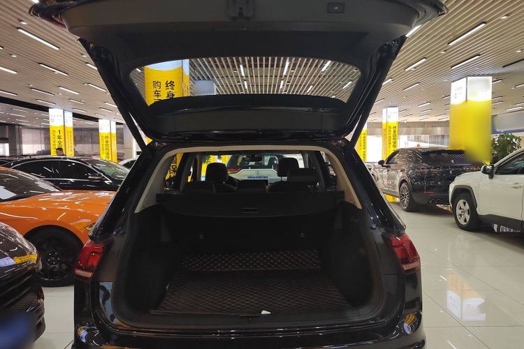 Used Volkswagen Tiguan L 2024 Outstanding Model 330TSI Automatic Two-Wheel Drive R-Line Dragon Glory Edition