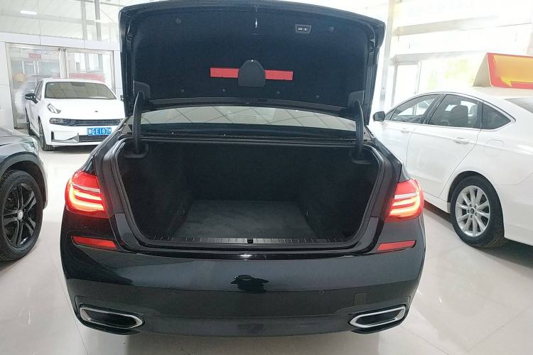 Used BMW 7 Series 2018 740Li M Sport Package Leading Model
