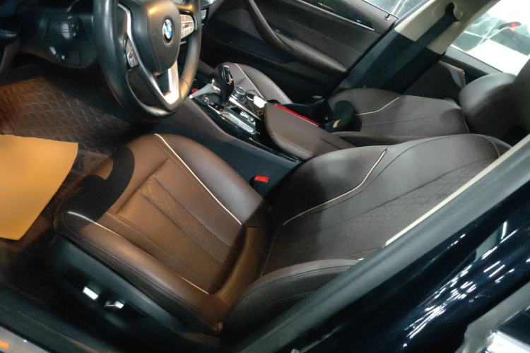 Used BMW 5 Series 2022 Restyled 525Li Luxury Package
