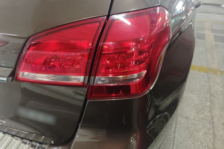 Used Haval H2 2017 Red-Label 1.5T Manual Two-Wheel-Drive Elite Model