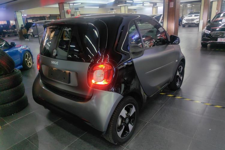 Used  fortwo 2018 1.0L 52kW Hardtop Passion Edition China V Standard
