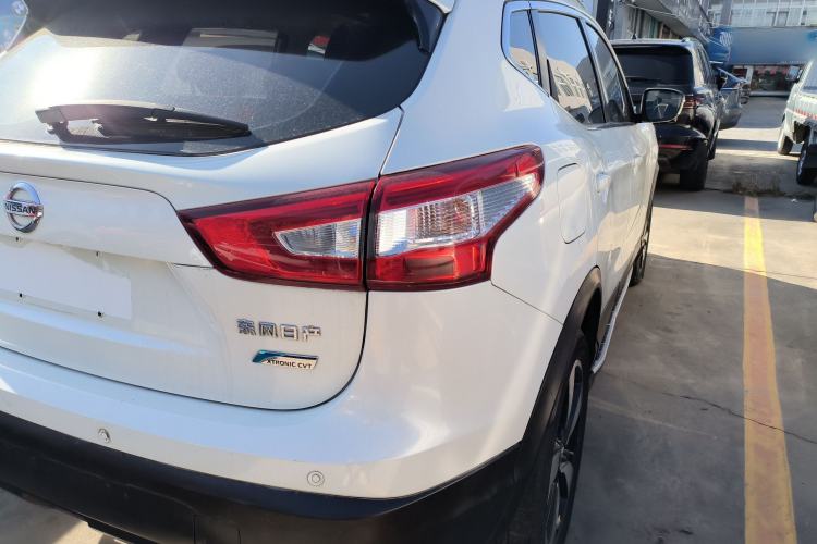 Used Nissan Qashqai 2016 2.0L CVT Luxury Edition
