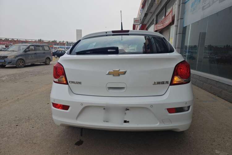 Used Chevrolet Cruze 2013 Hatchback 1.6L Automatic Luxury Model
