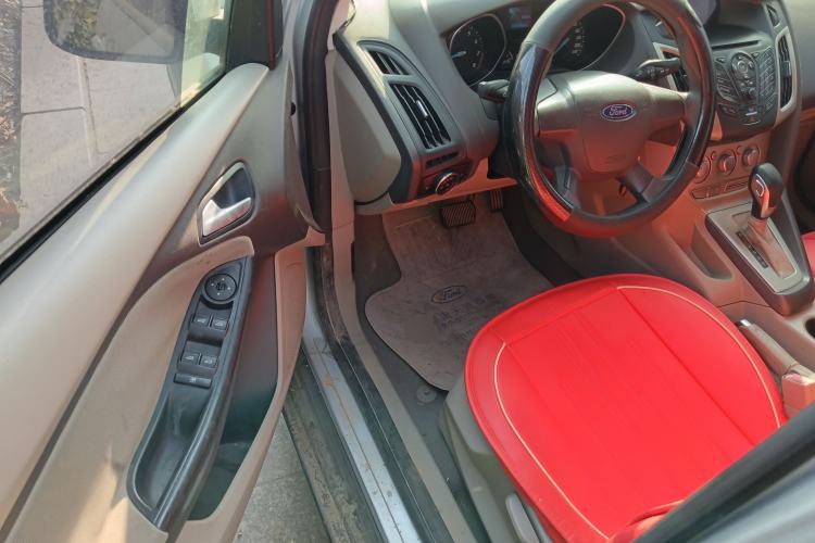 Used Ford Focus 2012 Sedan 1.6L Automatic Comfort Model
