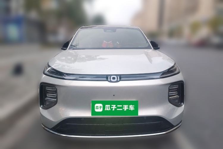 Used  Q07 2025 215 Prestige Edition