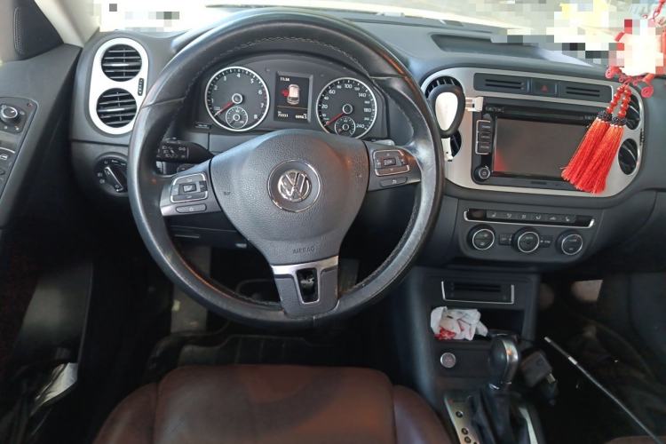 Used Volkswagen Tiguan 2015 1.8TSI Automatic All-Wheel-Drive Luxury Model
