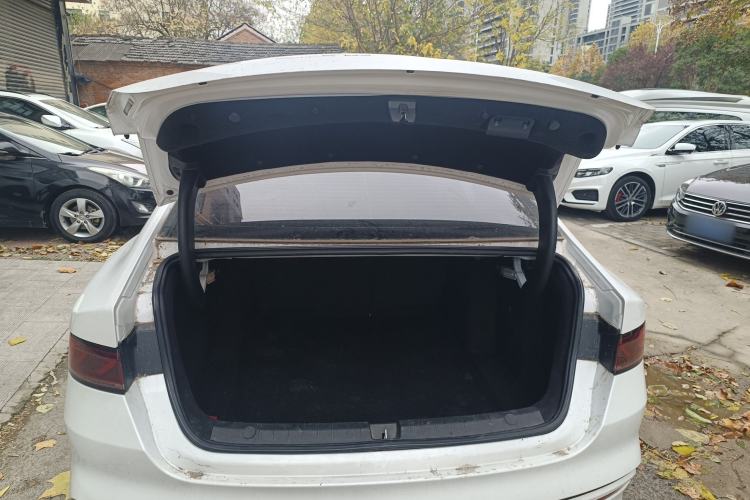 Used BYD Qin PLUS 2021 EV 400KM Luxury Model
