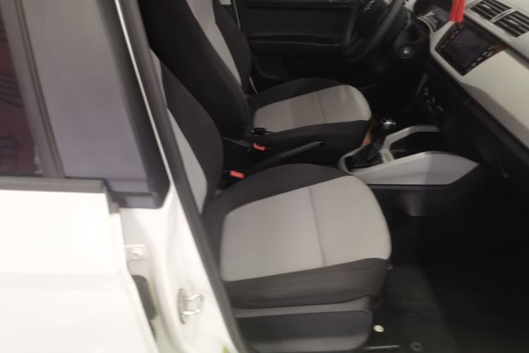 Used Skoda Fabia 2016 1.4L Automatic Car Enjoy Edition
