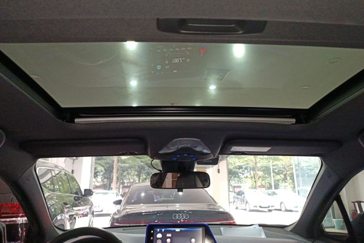 Used Toyota IZOA 2020 2.0L Yichi Version
