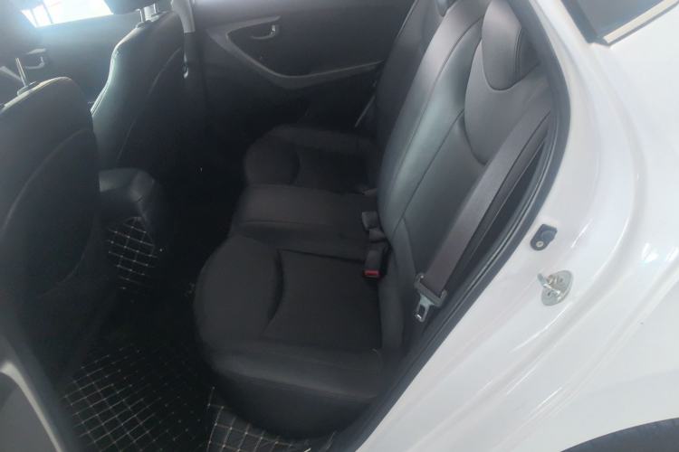 Used Hyundai Elantra 2016 1.6L Automatic Smart Version