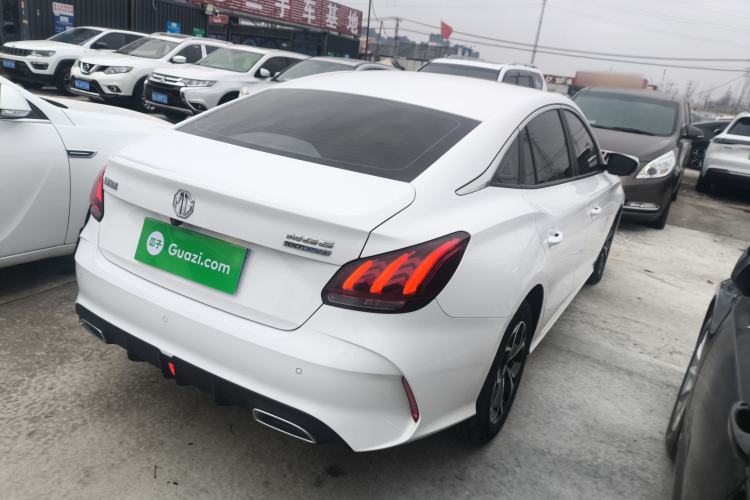 Used MG 5 2022 180 DVVT CVT Youth Luxury Edition
