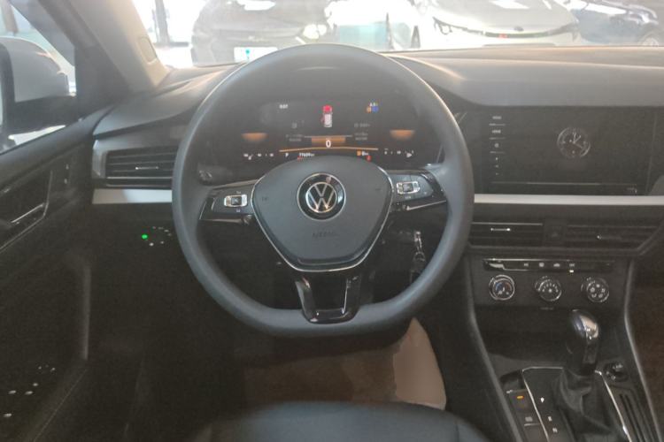 Used Volkswagen Lavida 2022 1.5L Automatic Comfort Edition
