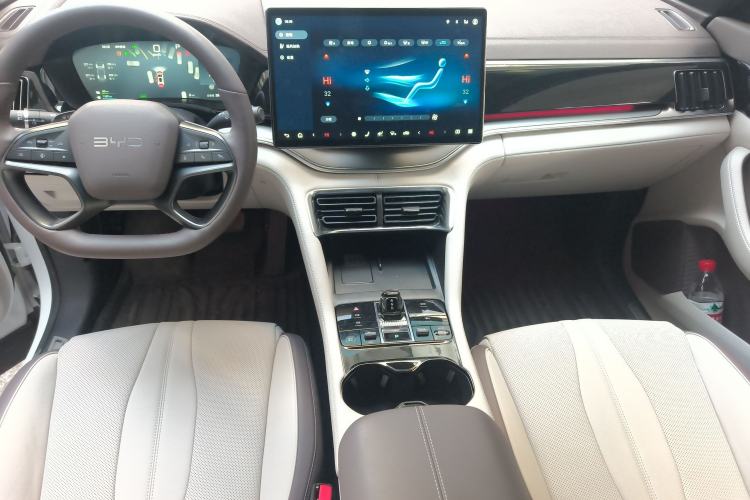 Used BYD Song PLUS New Energy 2025 DM-i Intelligent Driving 160KM Flagship Model
