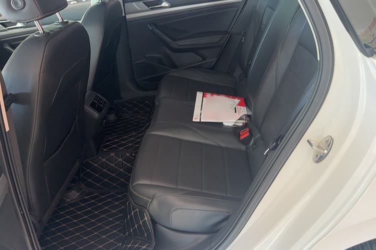 Used Volkswagen Lavida 2021 1.5L Automatic Comfort Edition
